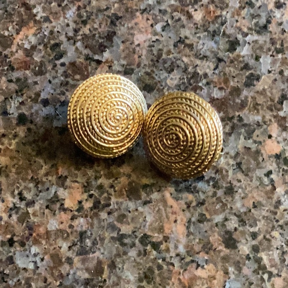 Vintage Avon Clip Earrings